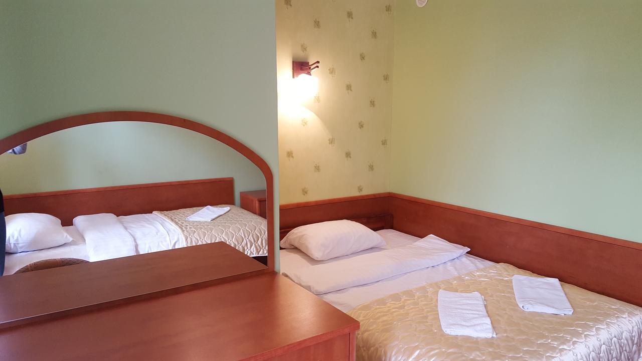 Gosciniec Kukle Bed & Breakfast Exterior foto