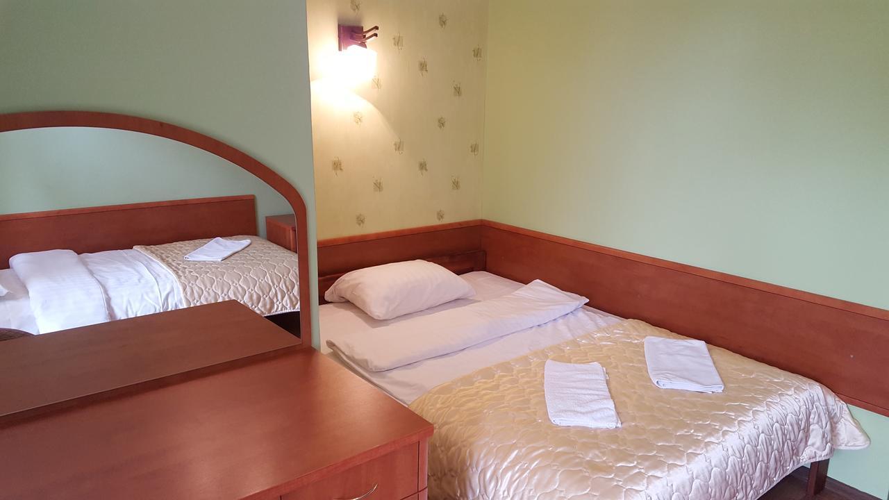 Gosciniec Kukle Bed & Breakfast Exterior foto
