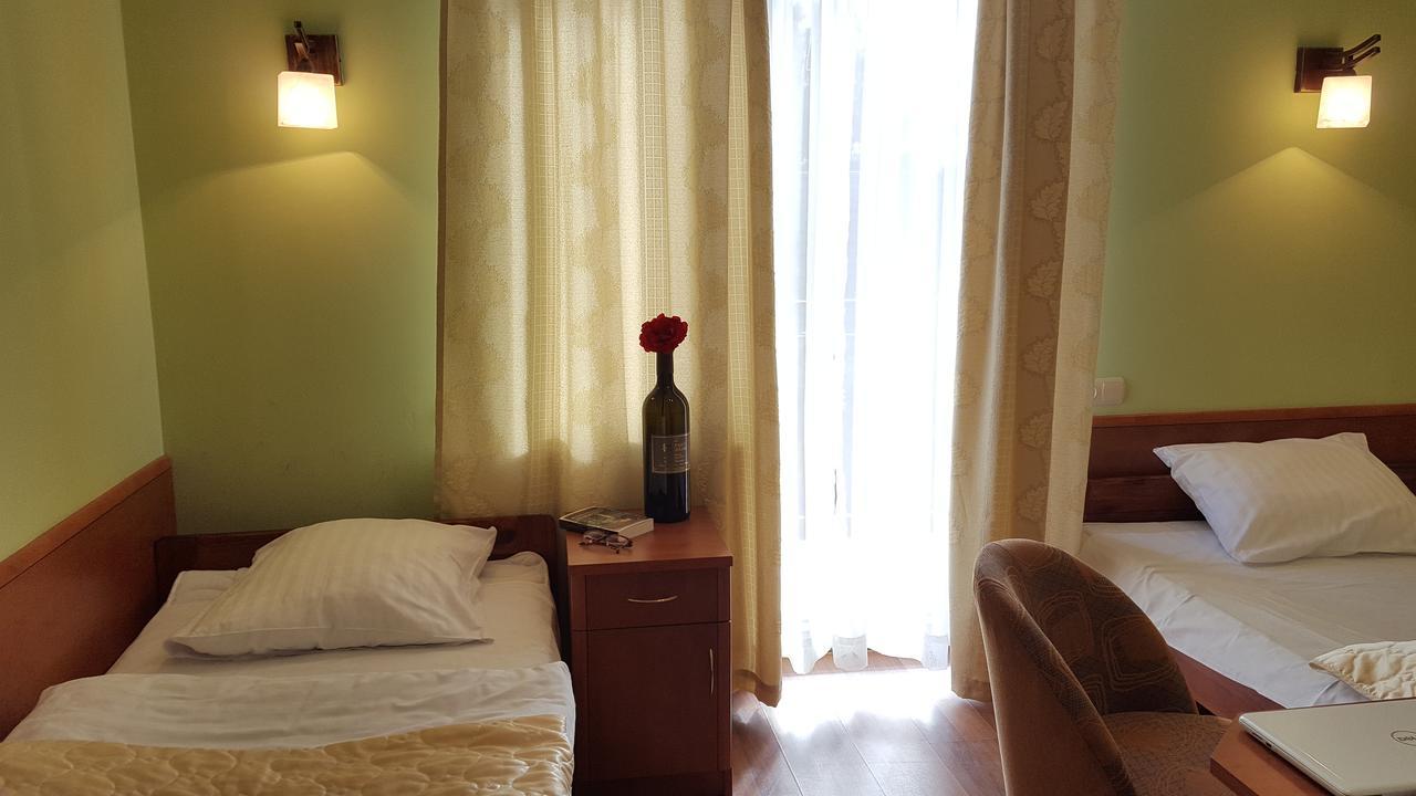 Gosciniec Kukle Bed & Breakfast Exterior foto